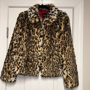 Beautiful Faux Fur Animal Print Cropped Coat, size Medium!